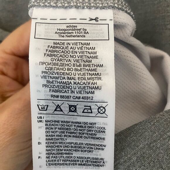 Adidas aeroready grey short sleeved top small - Picture 6 of 6